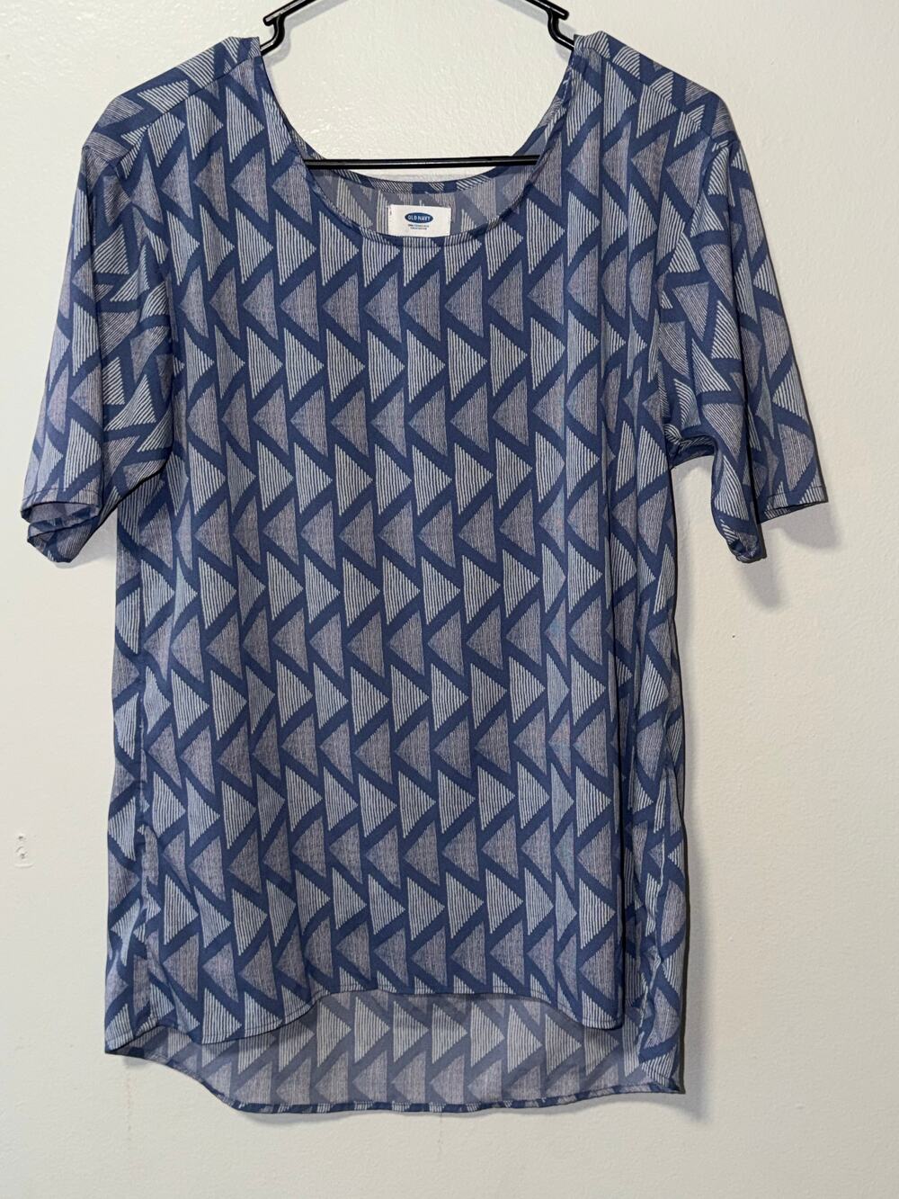 Old Navy Blue Geometric Print Blouse Scoop Neck Short Sleeves High Low Hem